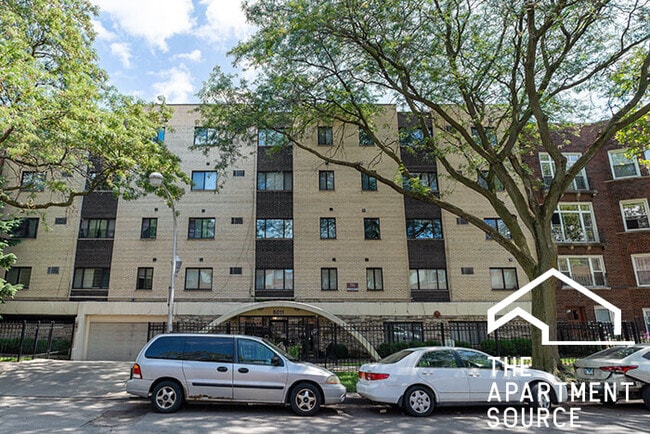 Foto del edificio - 6011 N Winthrop Ave