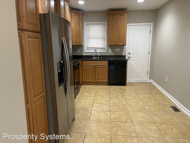 Foto del edificio - 2 br, 1.5 bath House - 813 S Decker St
