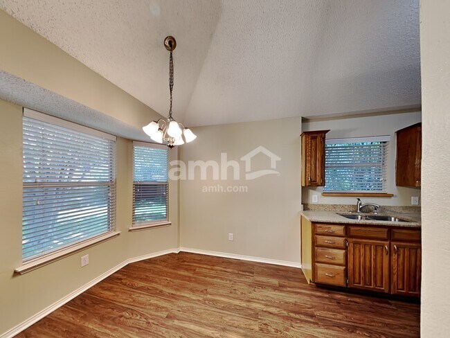 Foto del edificio - 307 Marshall Creek Rd