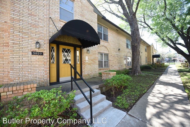 Foto del edificio - 2 br, 2 bath House - 5819 Sandhurst Ln #D