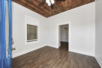 Building Photo - 1213 28th St