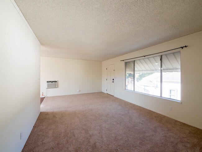 Building Photo - 1624 Estudillo St