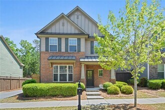 Building Photo - 740 Village Field Ct NW