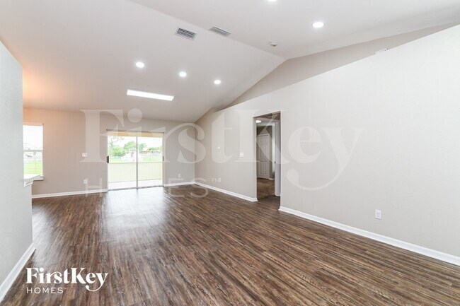 Foto del edificio - 3505-3508 8th St SW
