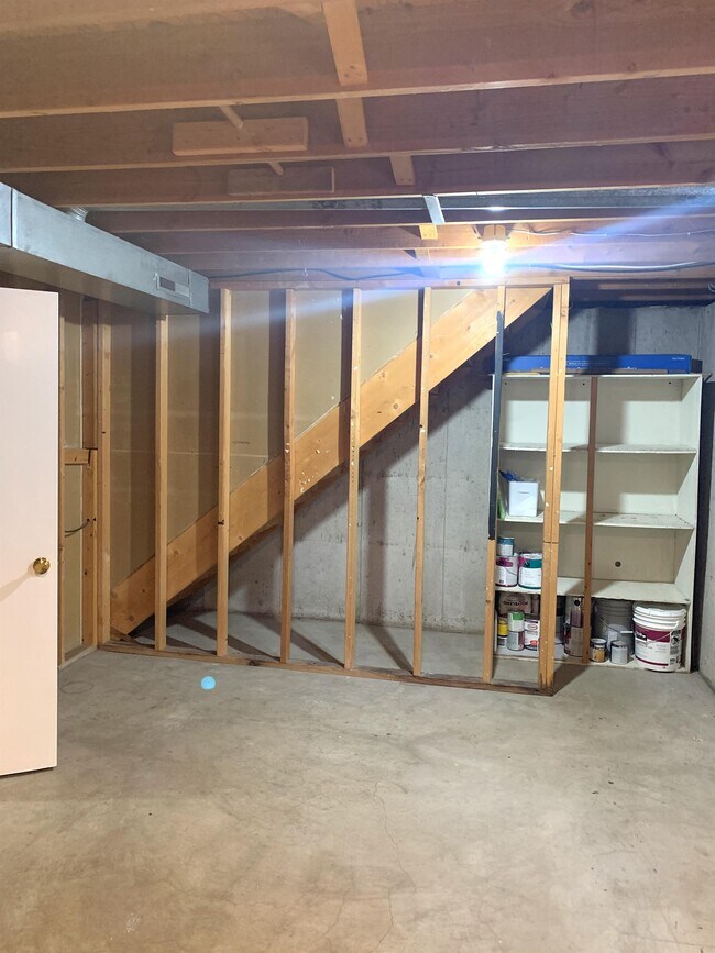 Building Photo - 5486 Mira Loma Cir