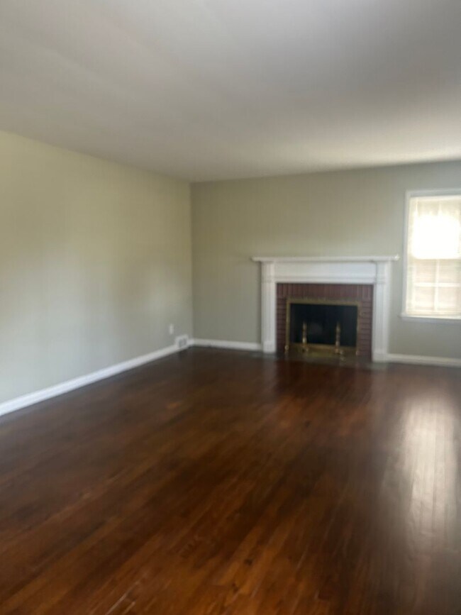 Building Photo - JHEN - HENRIETTA