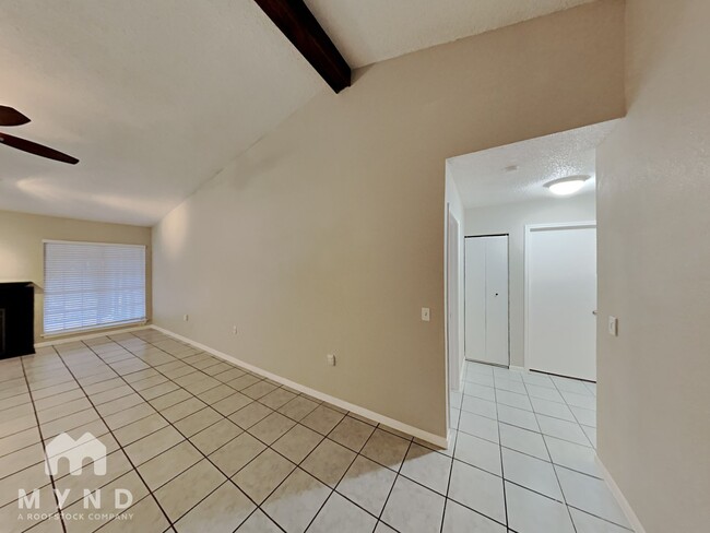 Building Photo - 9150 Park Trail