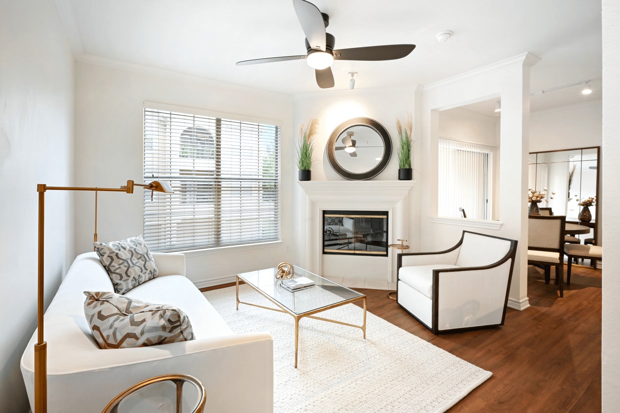 St Moritz Apartments in Dallas, Texas - St Moritz