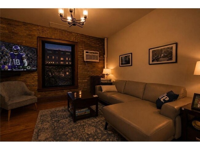 Building Photo - 1204 Harmon Pl