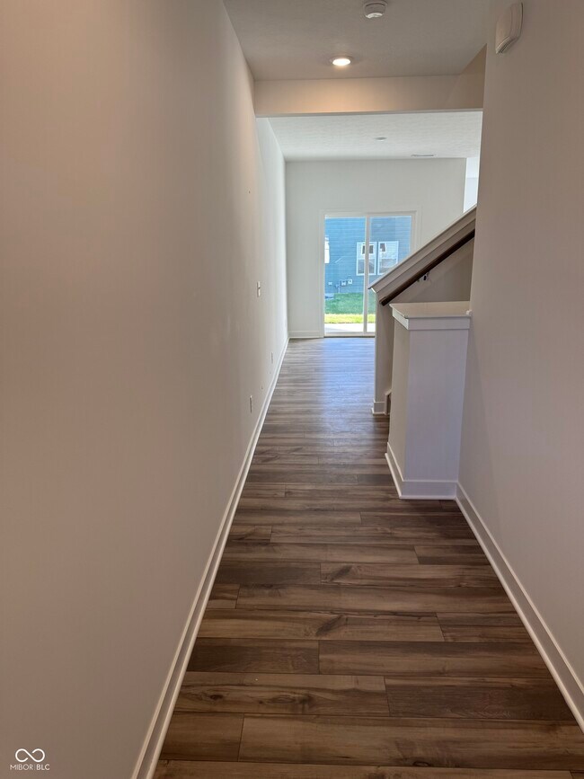 Foto del edificio - 15203 Farrington Rd