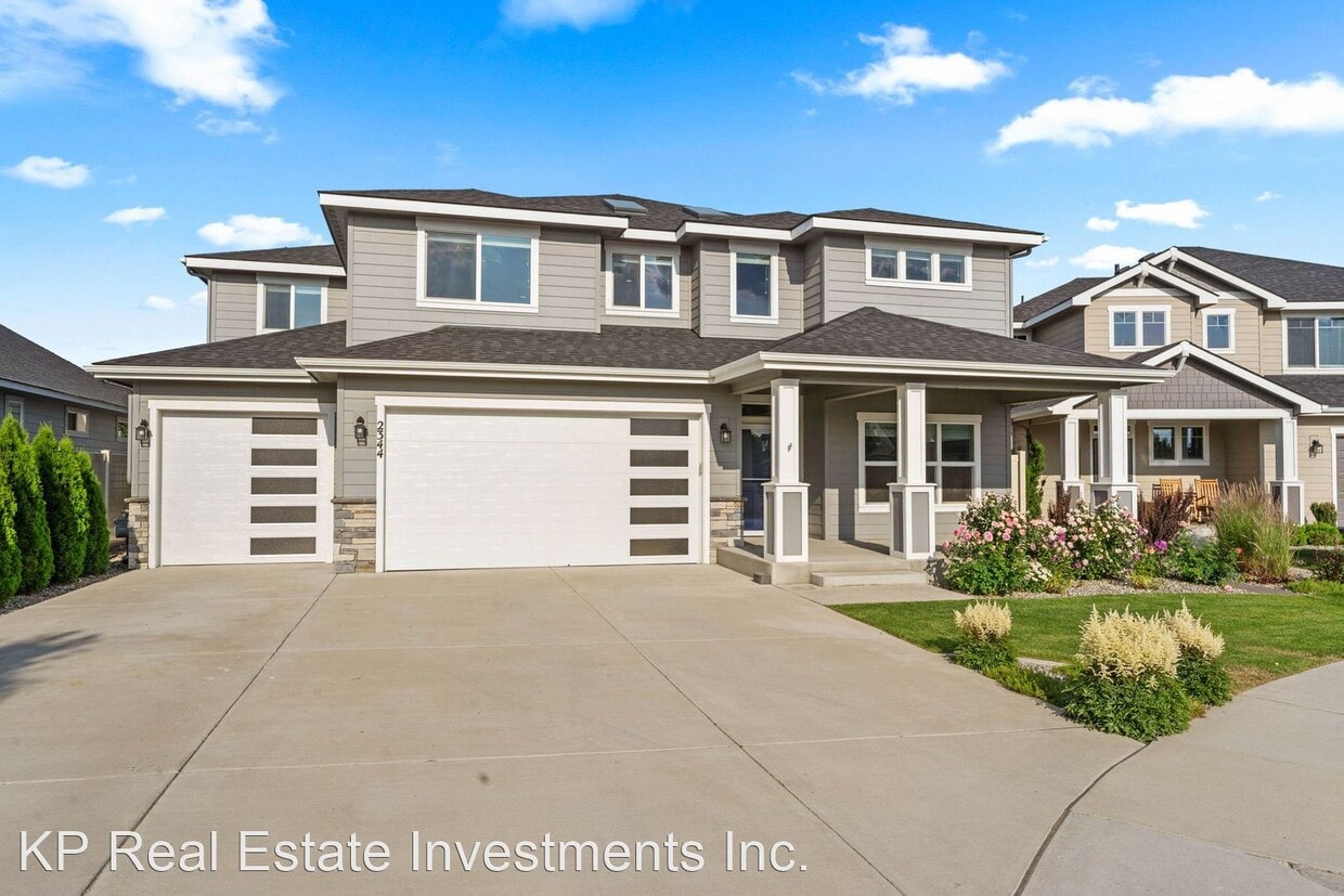 Primary Photo - 4 br, 2.5 bath House - 2344 N Kachess Rd