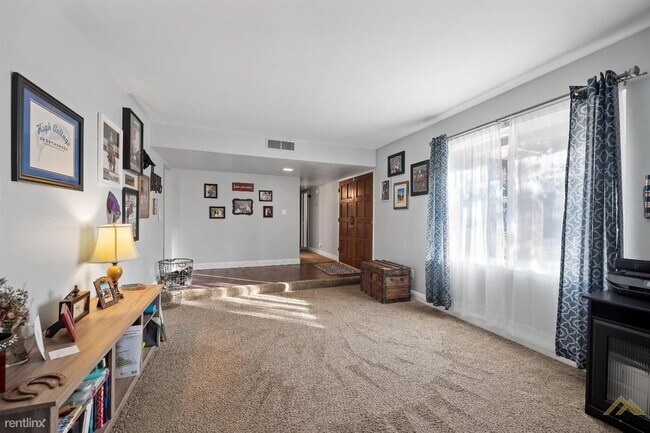 Building Photo - 3 br, 2 bath House - 6408 Pigott Ct