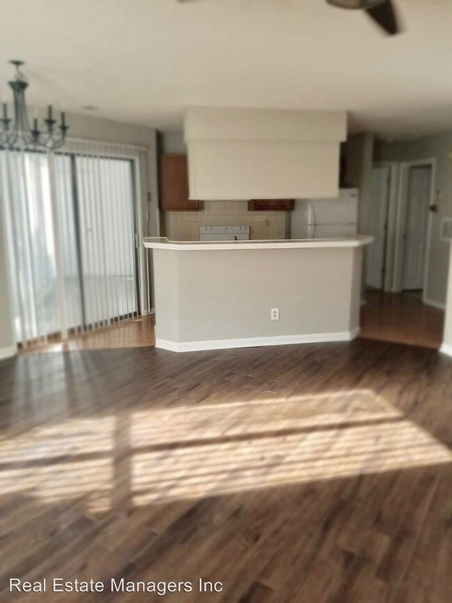 Foto del edificio - 8129 Cedar Glen Dr