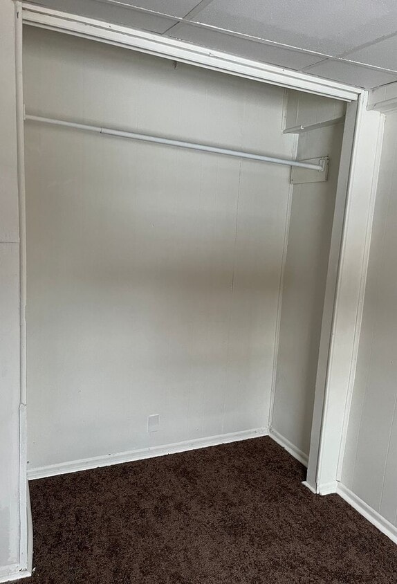 Building Photo - 713 W Adams St