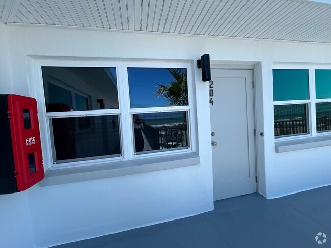 Building Photo - 1740 Ocean Shore Blvd