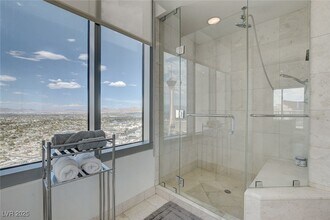 Building Photo - 222 Karen Ave