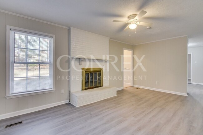 Foto del edificio - Beautiful Four Bedroom