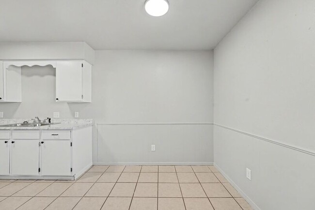 Foto del edificio - 1243 W Sunset Dr