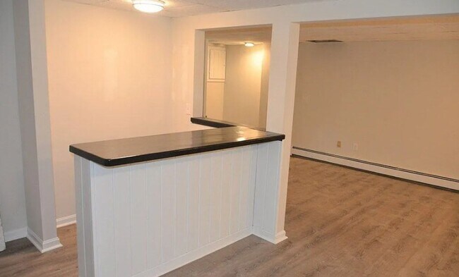 Foto del edificio - Rent Reduced! Ideally located 3 bedroom ho...