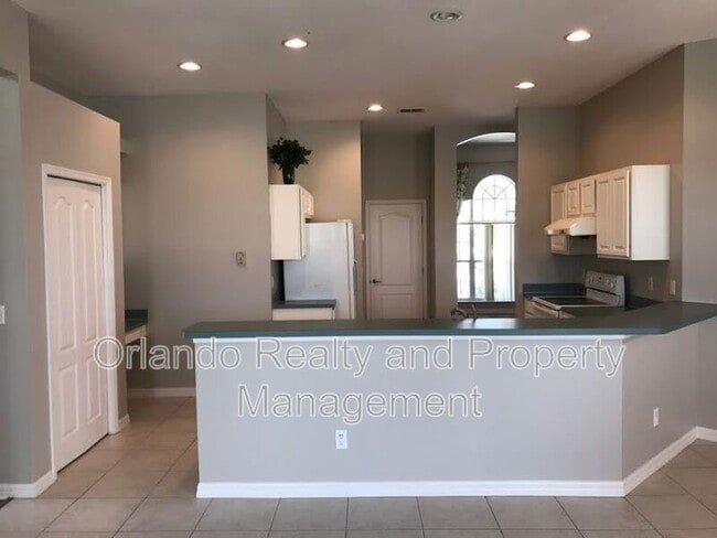 Building Photo - 13744 Crystal River Dr