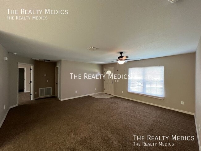 Building Photo - 481 Marion Oaks Blvd