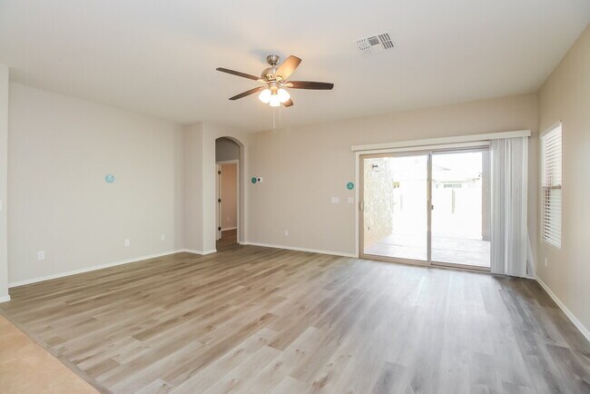 Building Photo - 44331 Rhinestone Rd