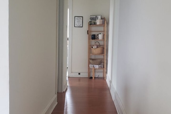 Foto del edificio - 5463 Diamond St