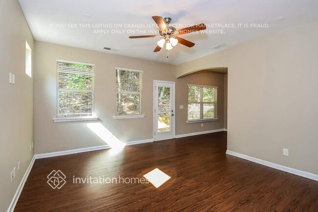 Building Photo - 483 Lobdale Falls Dr