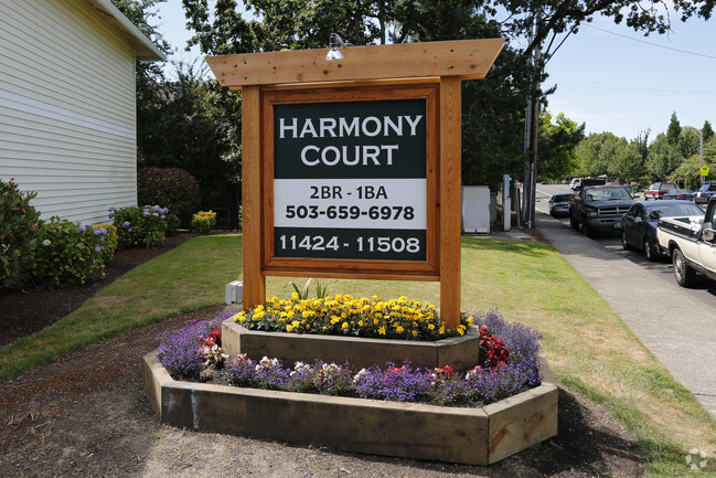 Foto del edificio - Harmony Court Apartments