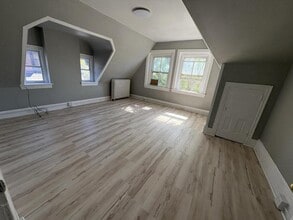 Building Photo - 415 Green Terrace