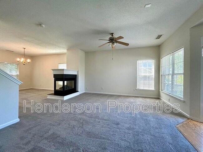 Building Photo - 3130 Summerfield Ridge Ln