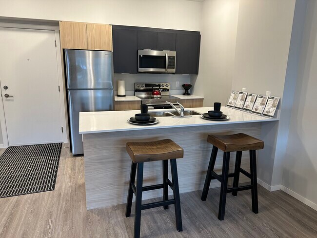 Building Photo - Braywood Place Apartments