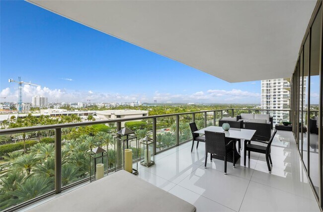 Foto del edificio - 9701 Collins Ave