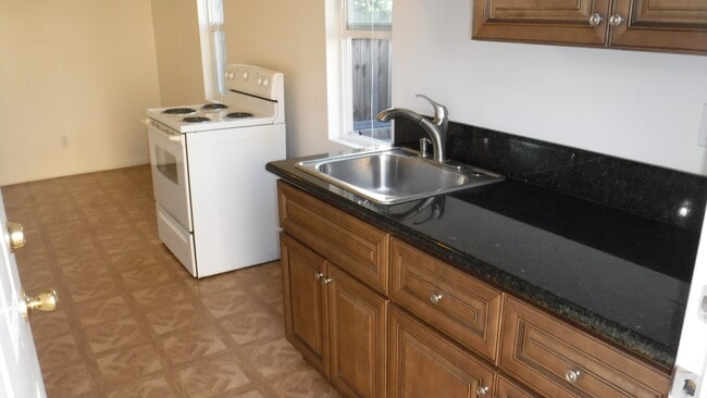 Kitchen 1 - 721 N Adams St