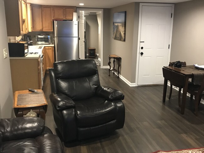 Building Photo - 1115 N Utah Ave