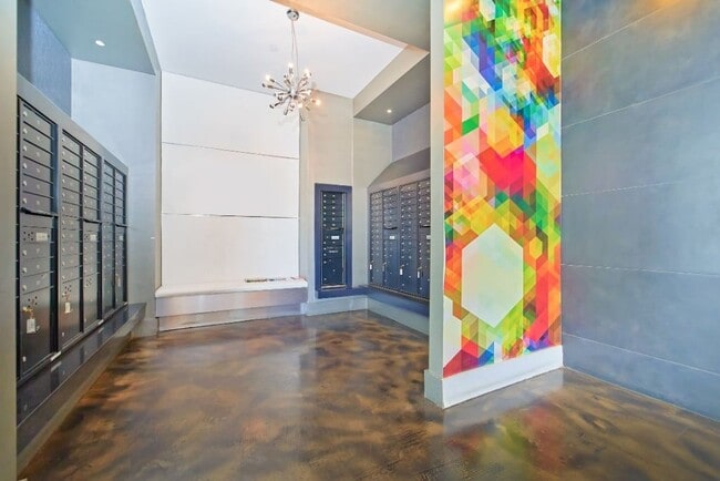 Building Photo - Luxury One Bedroom in Bushwick