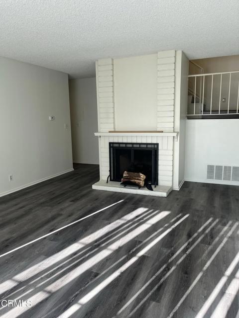 Building Photo - 480 Las Palomas Dr