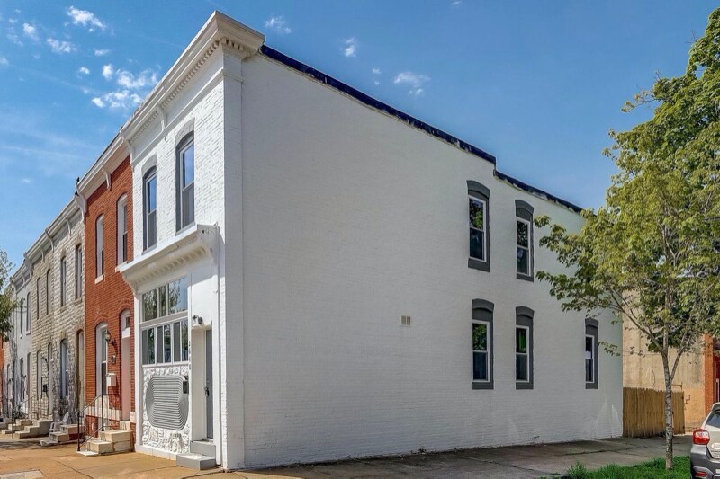 Foto principal - 2648 Hampden Ave