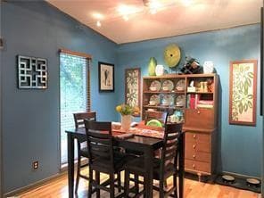 Foto del edificio - 48 Grisham Dr