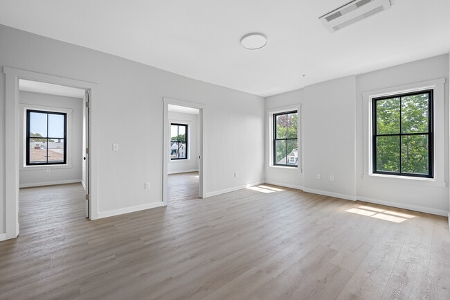 Building Photo - 30 Woodland St