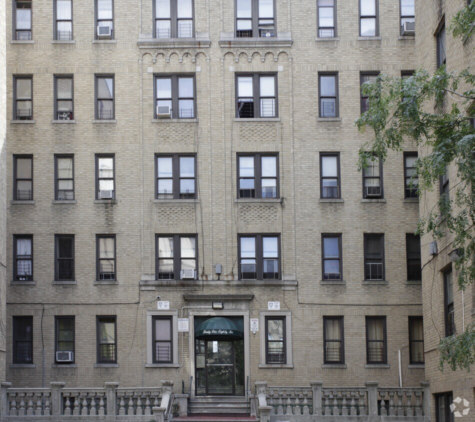 3182 - 3190 Rochambeau Ave - 3182-3190 Rochambeau Ave