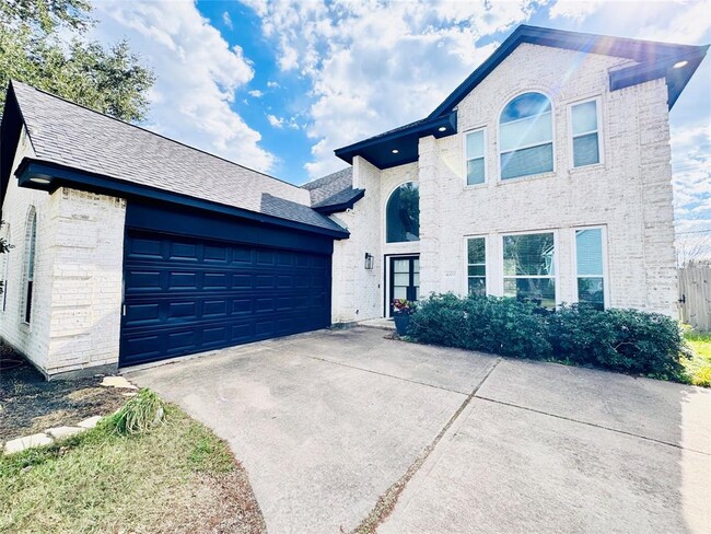 Foto del edificio - 4003 Cypress Grove Ln