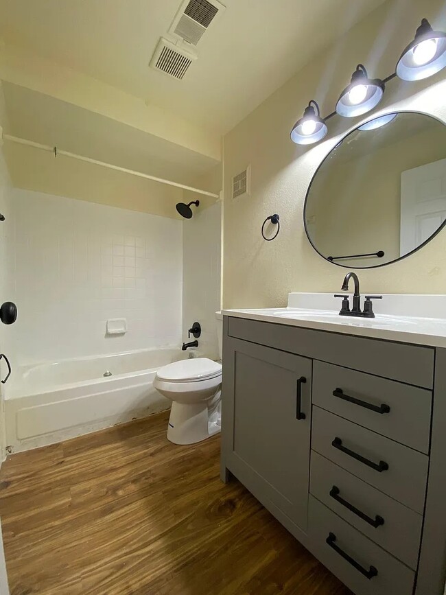 Foto del edificio - 8675 Clay St