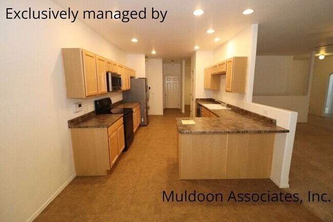 Building Photo - 895 S Indian Bend Dr