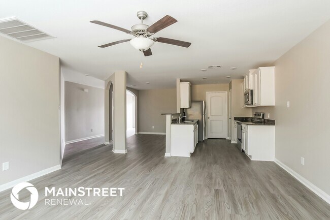 Building Photo - 27084 Leonardo Dr