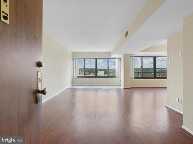 Foto del edificio - 5340 Holmes Run Pkwy