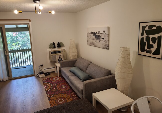 Living room - 2707 Valmont Rd #307A