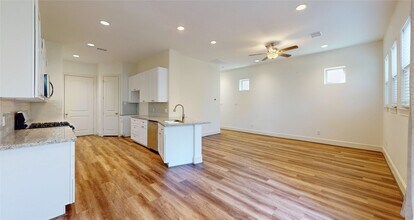 Building Photo - 155 Benjis Pl
