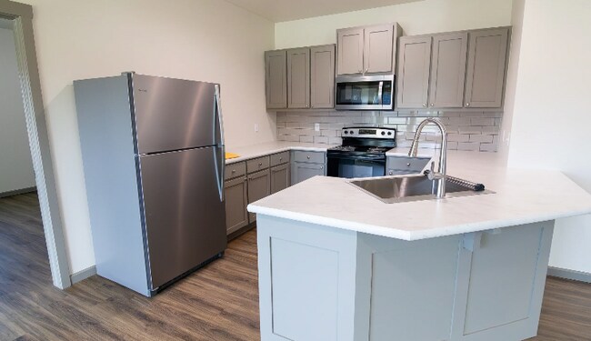 Foto del edificio - 2-4 Emerald Ct