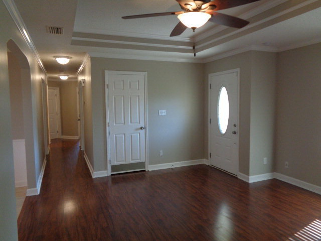 Building Photo - Amazing 4/2  in Northlake Subdivision!